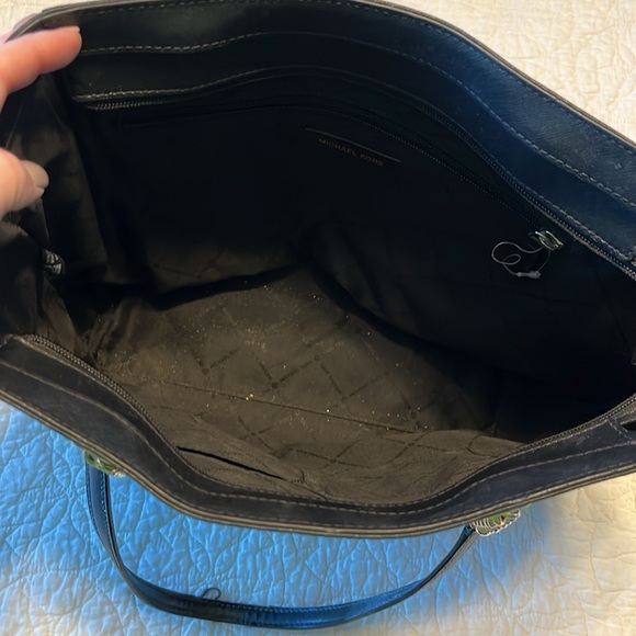 Michael Kors Jet Set Chain Leather Purse. Black with Chain Handles. - Picture 7 of 9